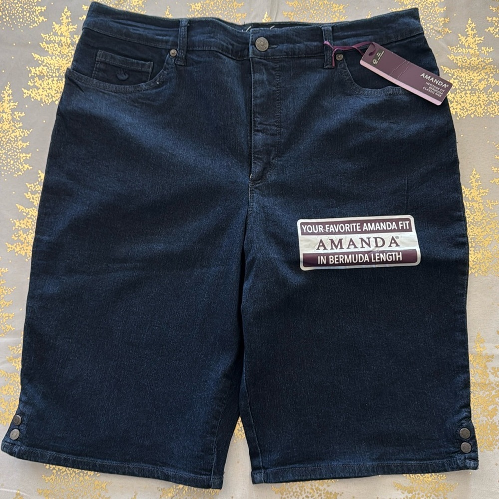 Women’s Gloria Vanderbilt Amanda Shorts Size 14